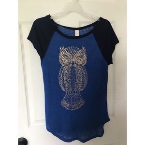 Blue graphic owl shirt